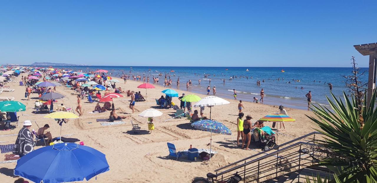 Apartmento De 3 Habitaciones Con Vistas Al Mar Playa de Gandia ภายนอก รูปภาพ